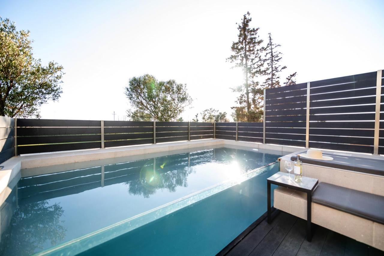 Serene Seafront Villas Néa Iráklia Eksteriør bilde