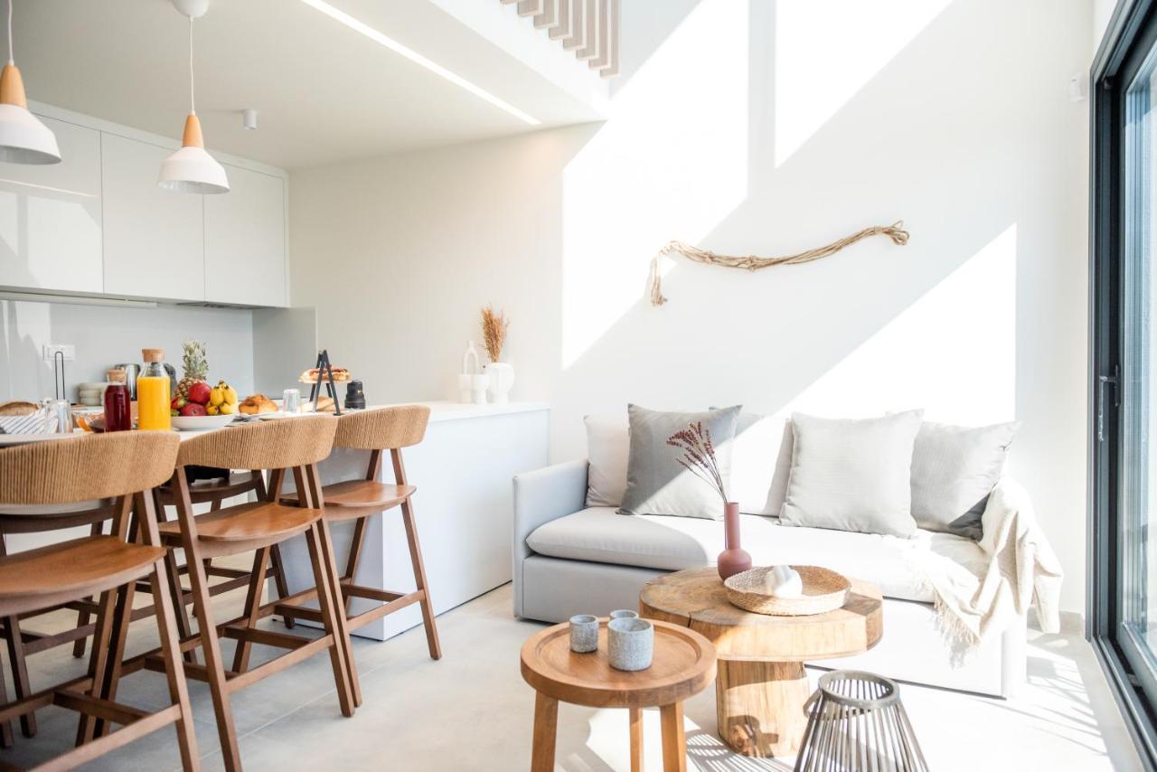 Serene Seafront Villas Néa Iráklia Eksteriør bilde